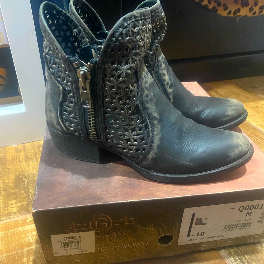 Circle G Leather Booties